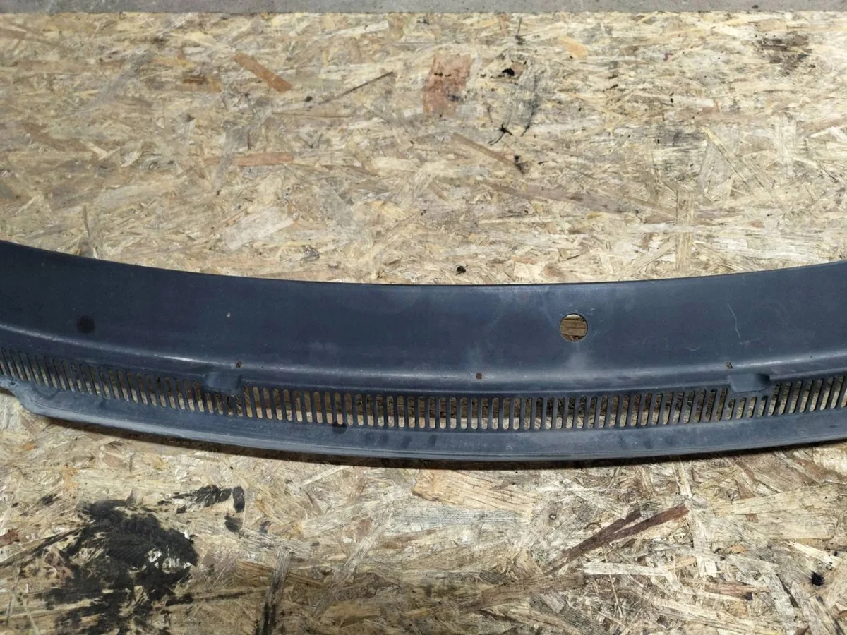 VW Multivan T5 Under Dashboard Panel 7H1819403A image 4