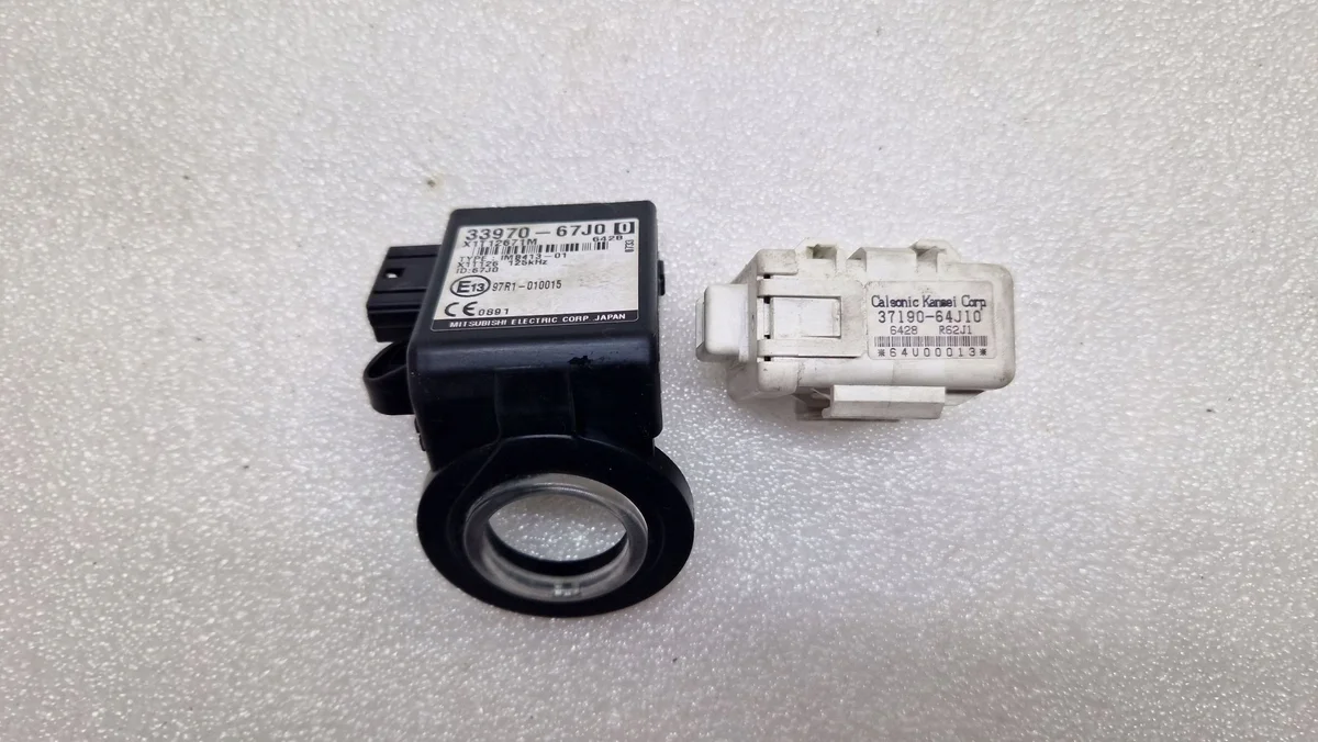 Ignition Switch Front Suzuki Grand Vitara II