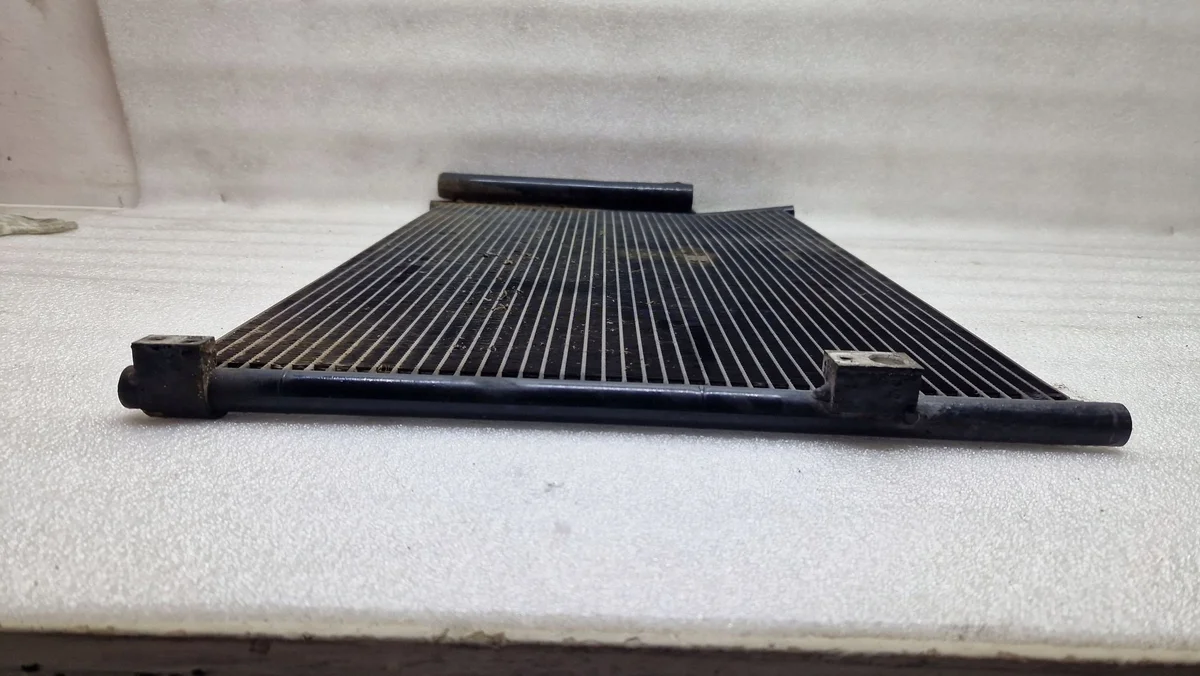 Kühler Wasser Vorne Suzuki Grand Vitara II image 4