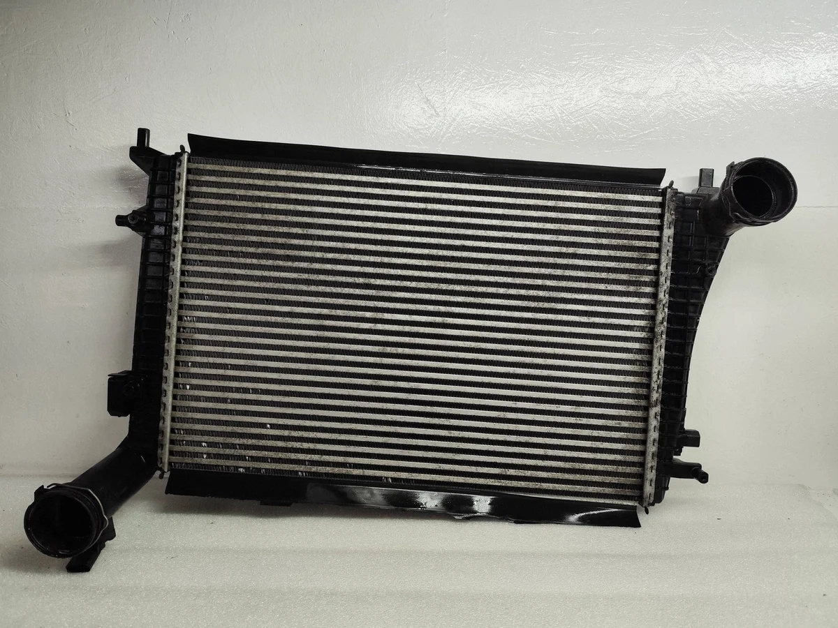 Intercooler Volkswagen Passat B6 Usado ISA13389