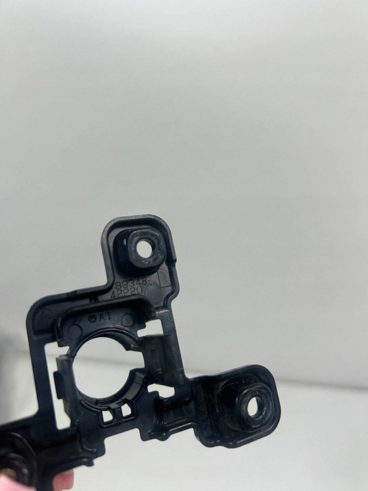 Halter Parksensensor Stoßfänger Vorne Toyota RAV 4 image 3