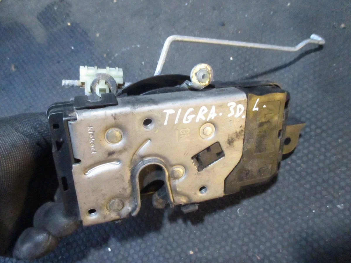 Fechadura Porta Esquerda Opel Tigra B C101873836