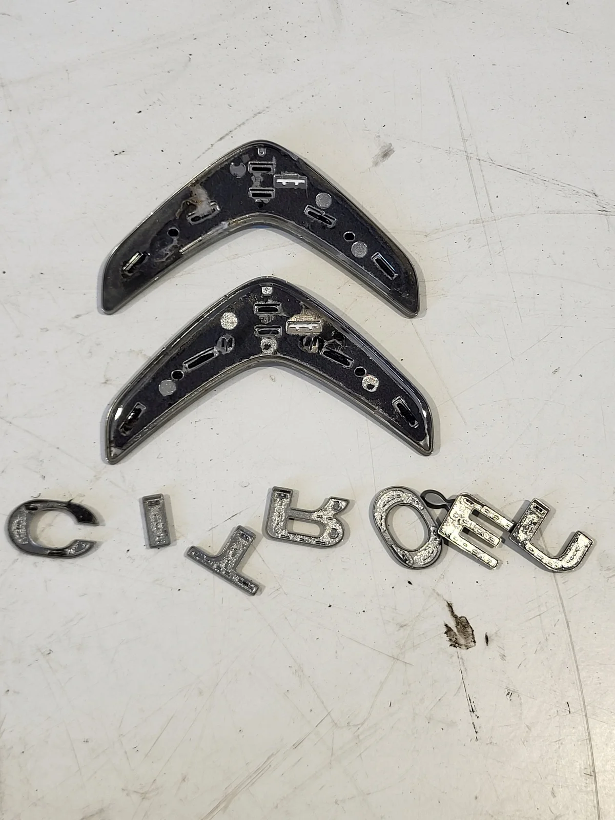 Emblema posteriore Citroen C4 Cactus 2016- image 6