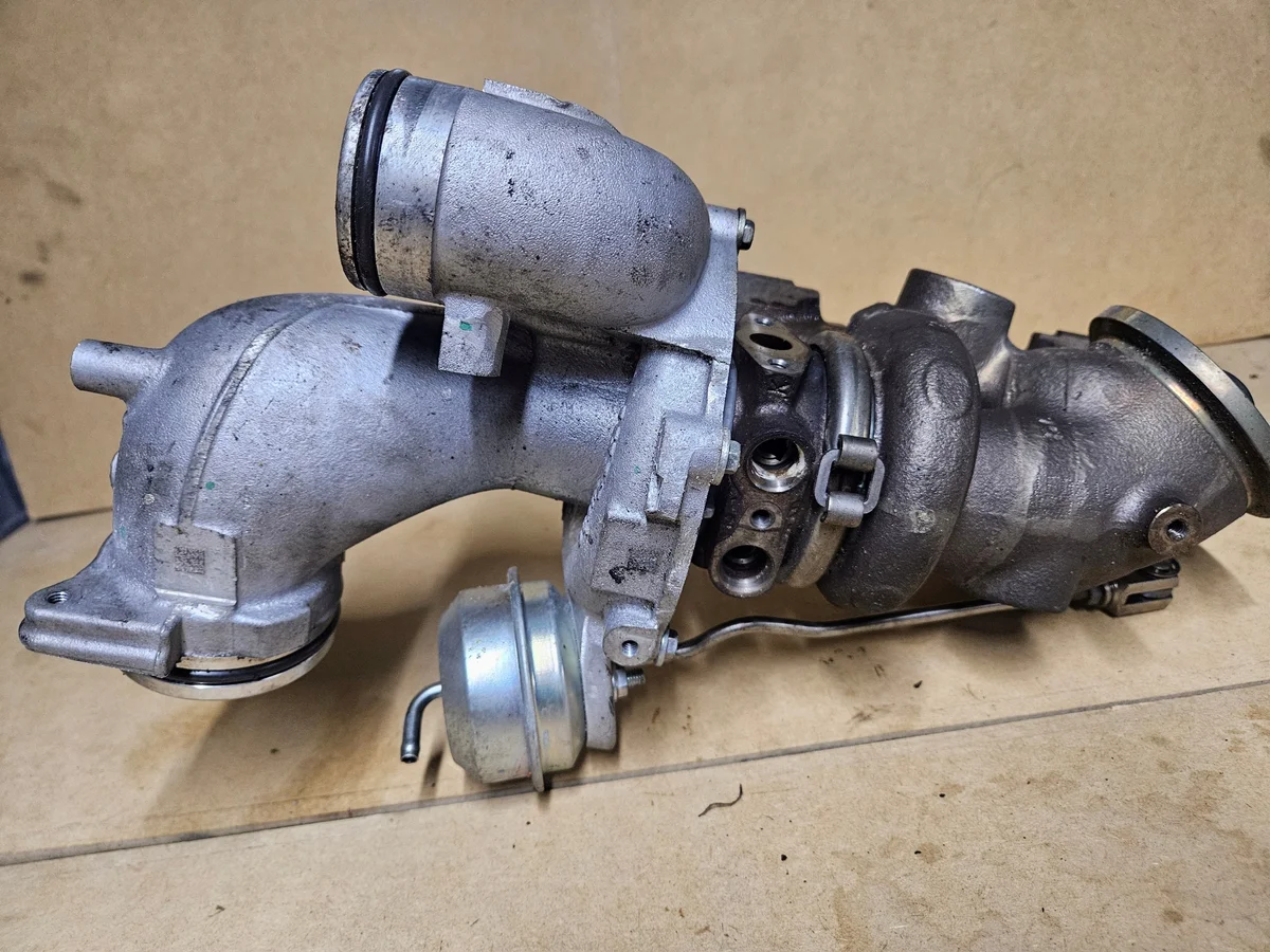 Turbocompresor Mercedes-Benz C W205 Derecho