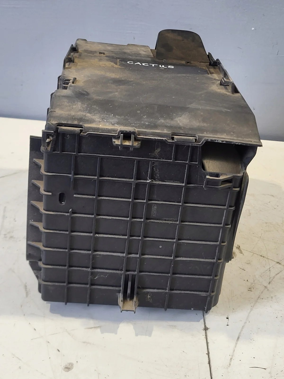 Akku Halterung Citroen Peugeot 9801801880 image 3