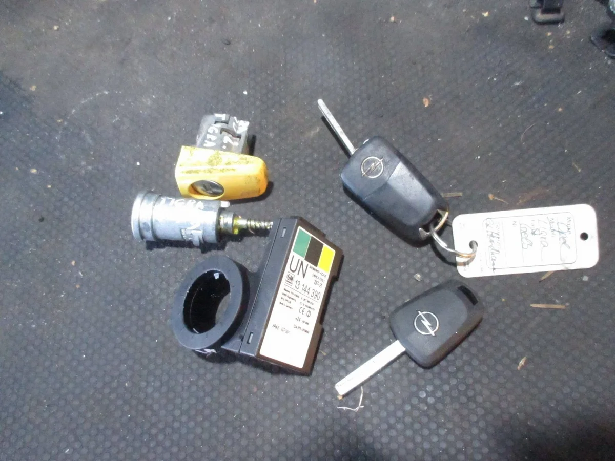 Cilindro de Ignição Opel Tigra B 5WK47631