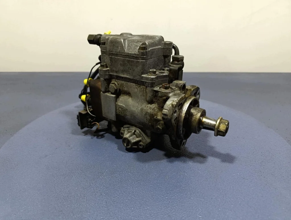 Volvo S80 2.5 TDI Injection Pump 074130110M