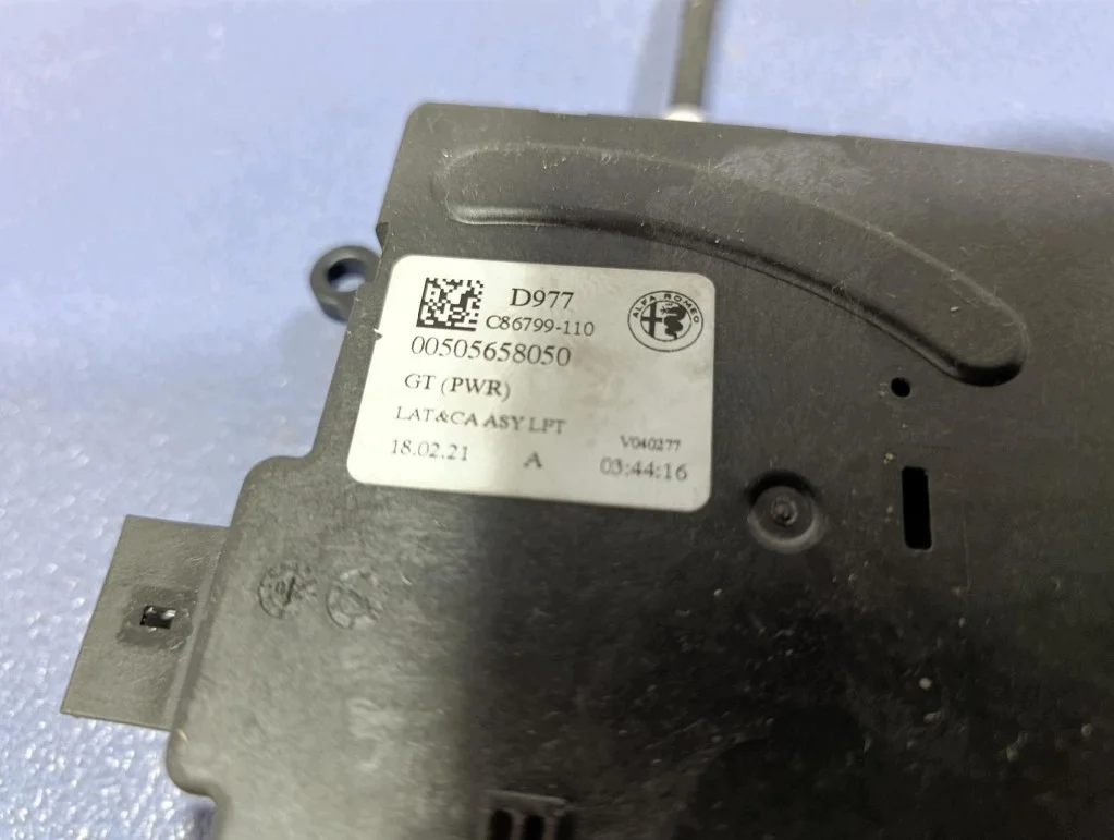 Fechadura Porta-malas Alfa Romeo Stelvio A-1021665- image 6