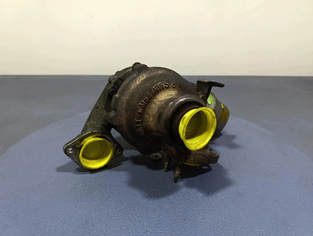 Turbolader Citroen C4 II 1.6 HDI 114KM image 7