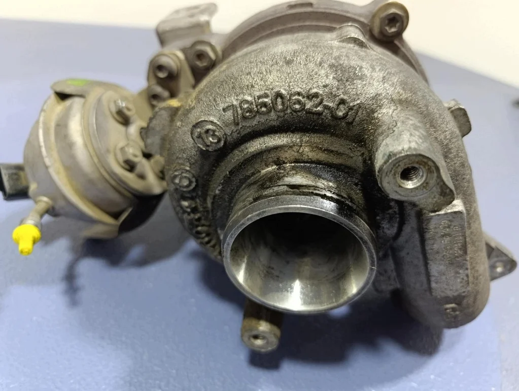 Turbolader Citroen C4 II 1.6 HDI 114KM image 10