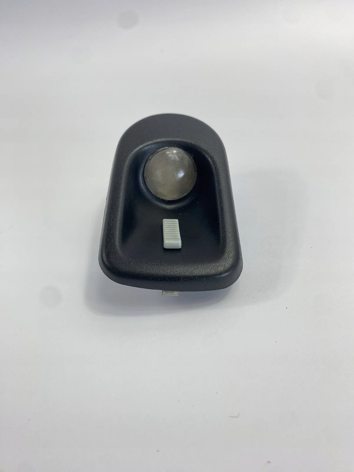 Lampe intérieure Mercedes W126 C-pillar Used image 3