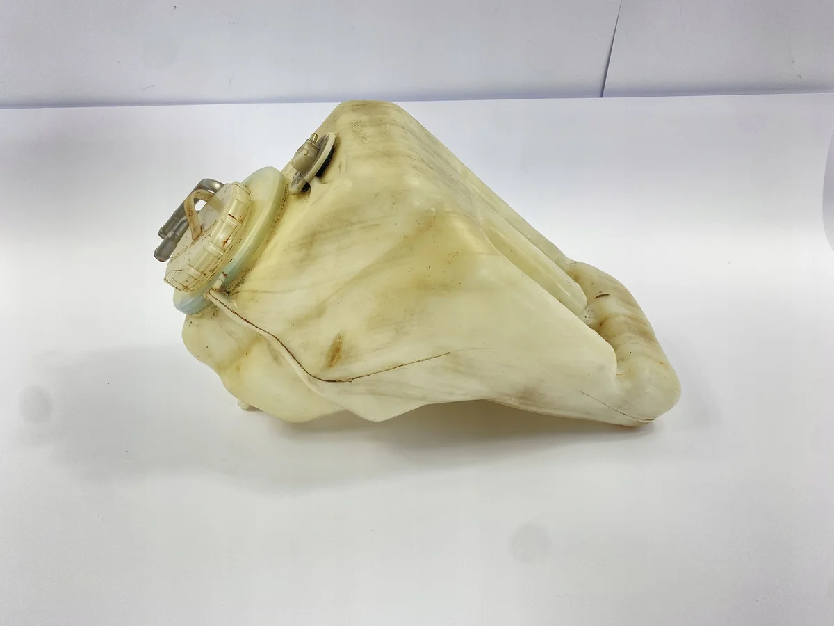 Réservoir lave-glace chauffant Mercedes W124