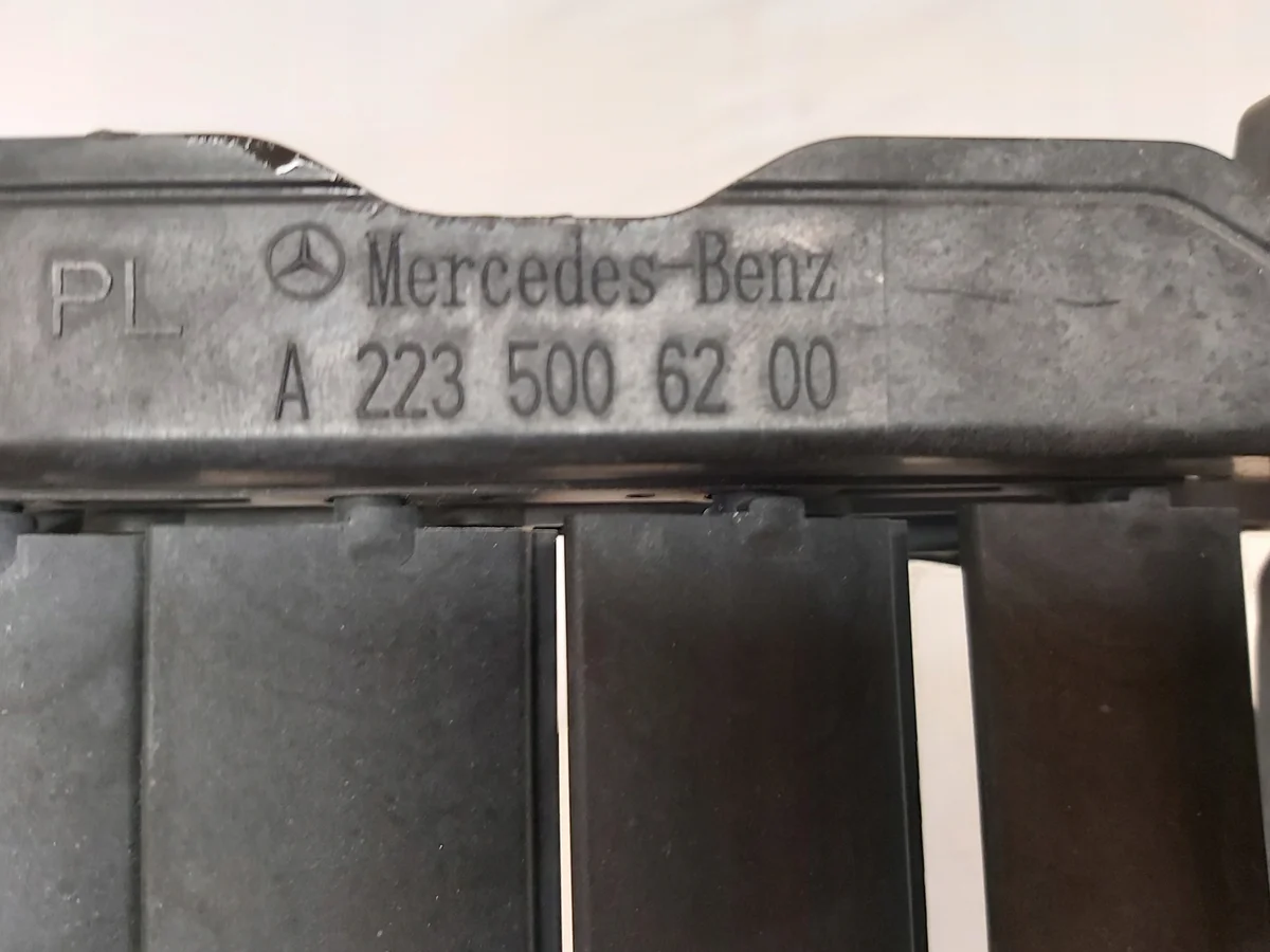 Tampa Saída Ar Mercedes Classe S W223 OEM A223600670 image 4