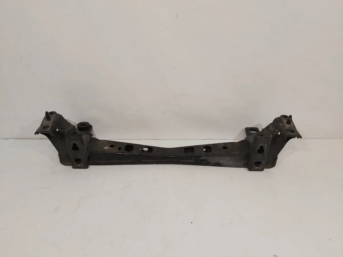 Träger vorne für Kühler Mustang 11-14