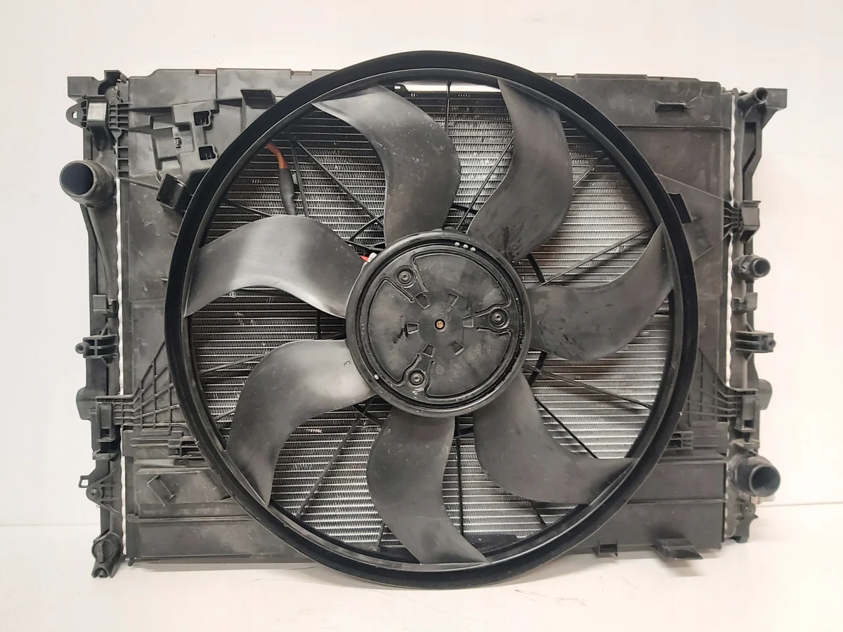 Mercedes-Benz 0995007100 Radiatore Acqua Usato