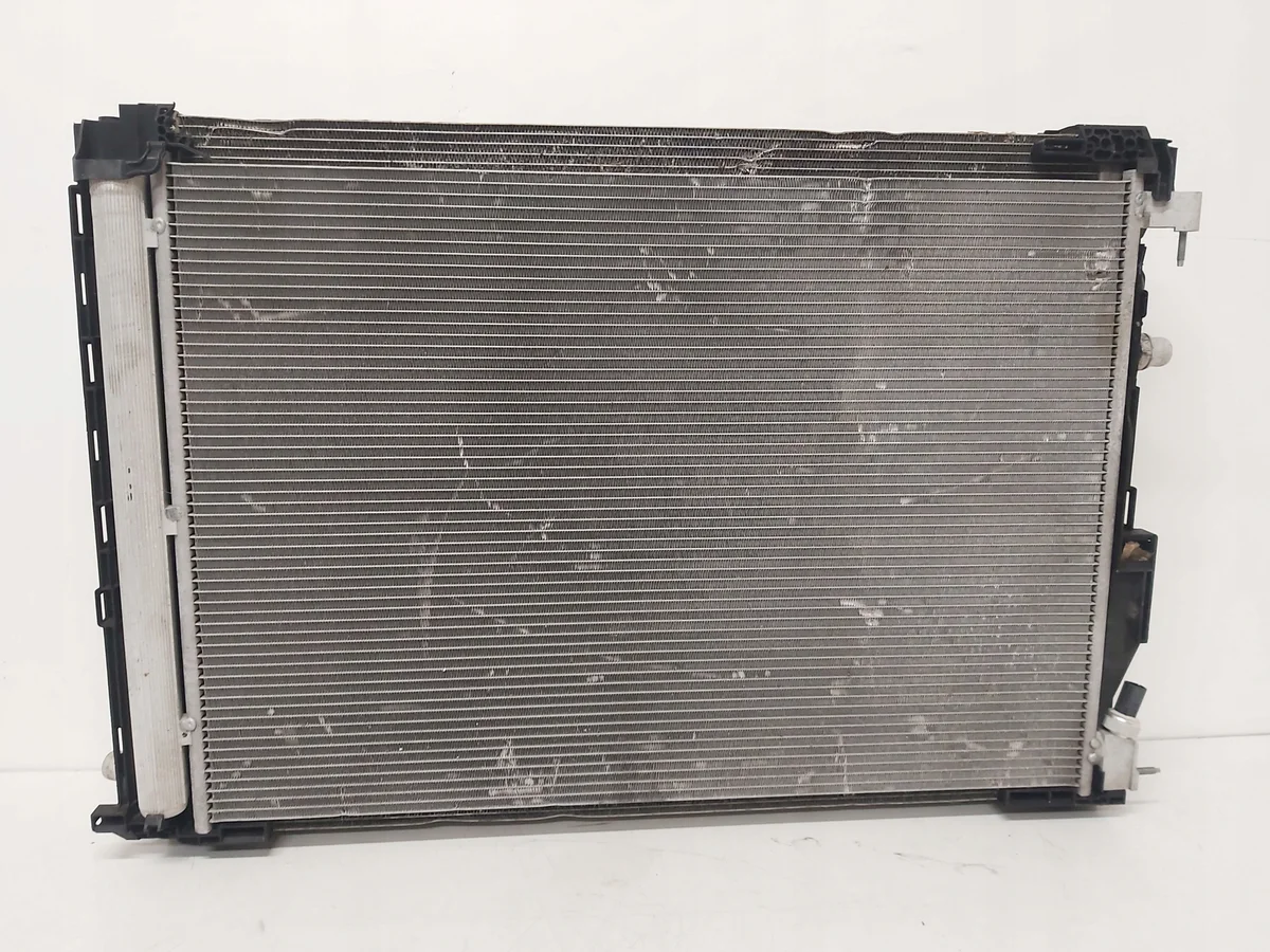 Mercedes-Benz 0995007100 Radiatore Acqua Usato