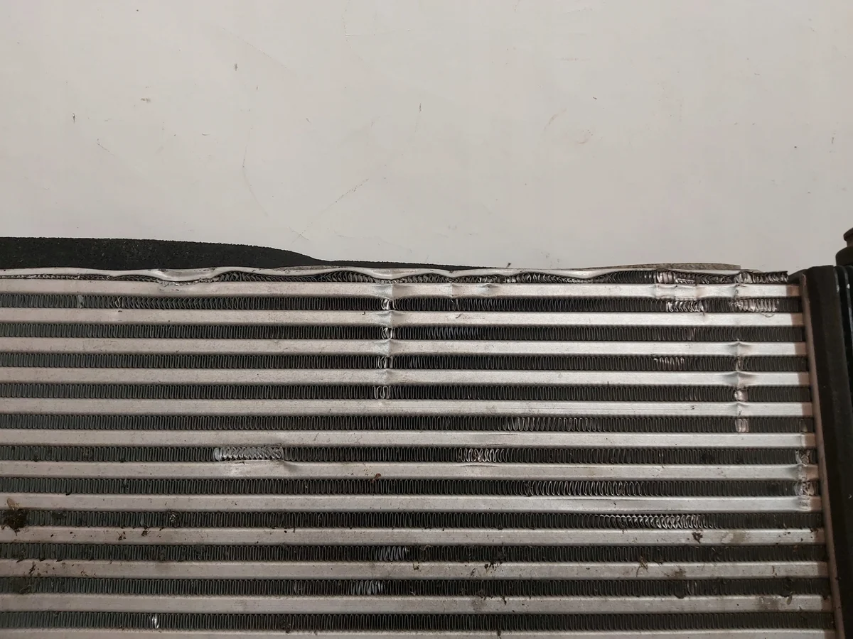 Ford JB3G-6K775-AC Intercooler Gebruikt image 4