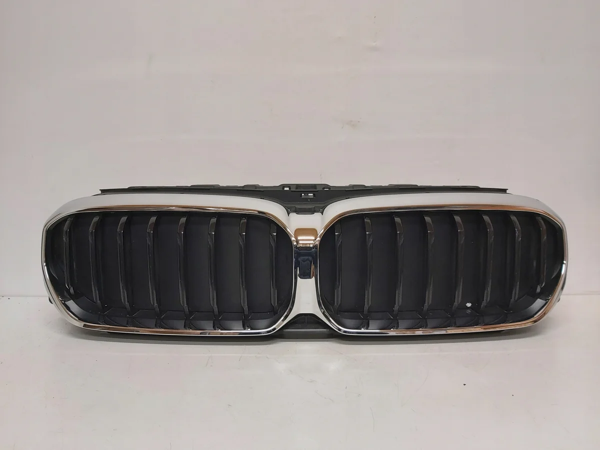 Rejilla BMW 5 G30 G31 LIFT Usado OEM
