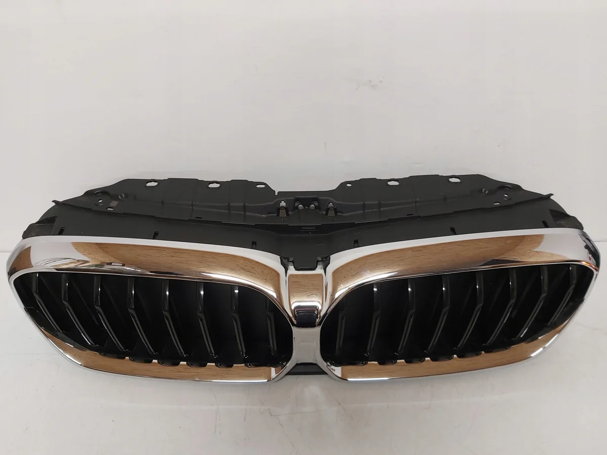Kühlergrill Jalousie BMW 5 G30 G31 LCI gebraucht image 4