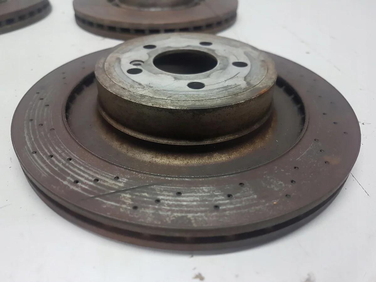 Dischi Freno Posteriori Mercedes E-Klasse W213 6.3AMG