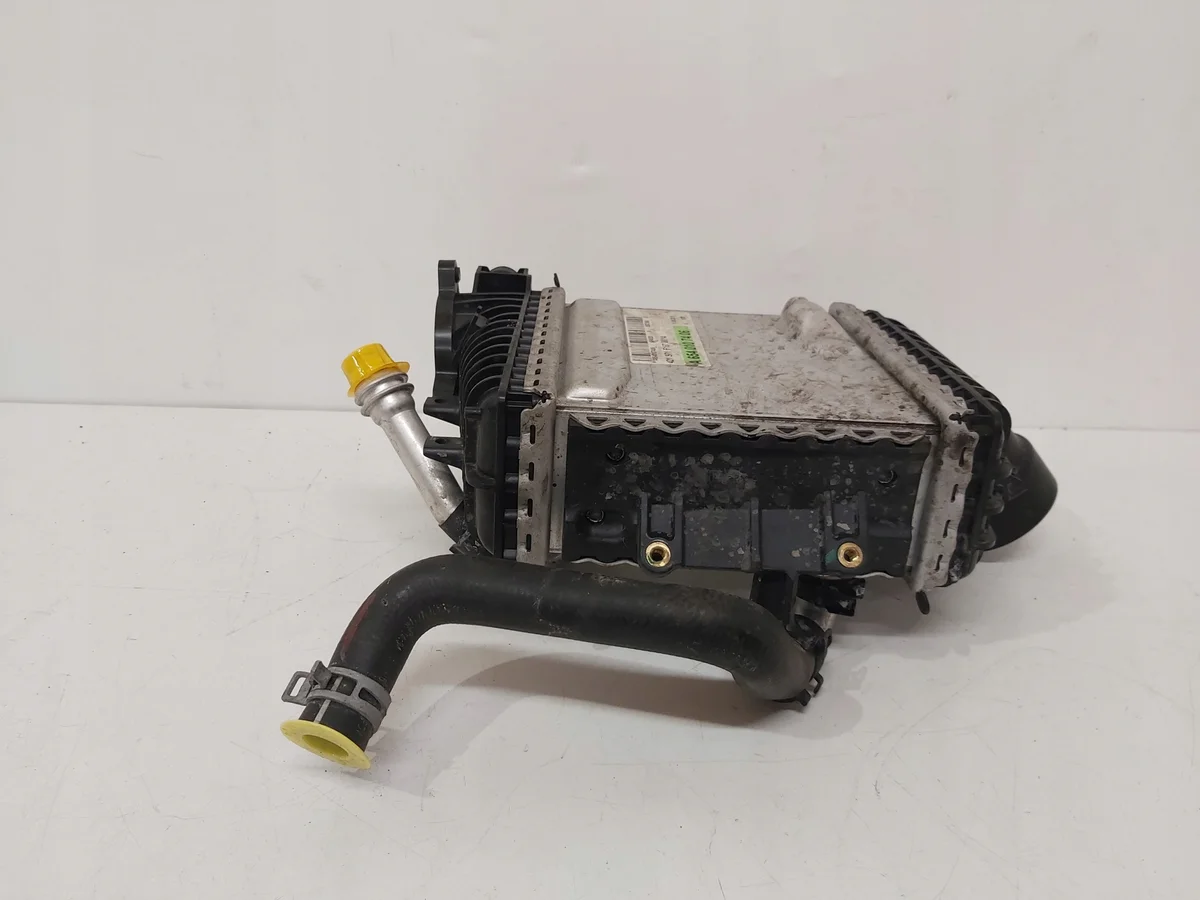 Intercooler Mercedes A6540901500 Usato image 5