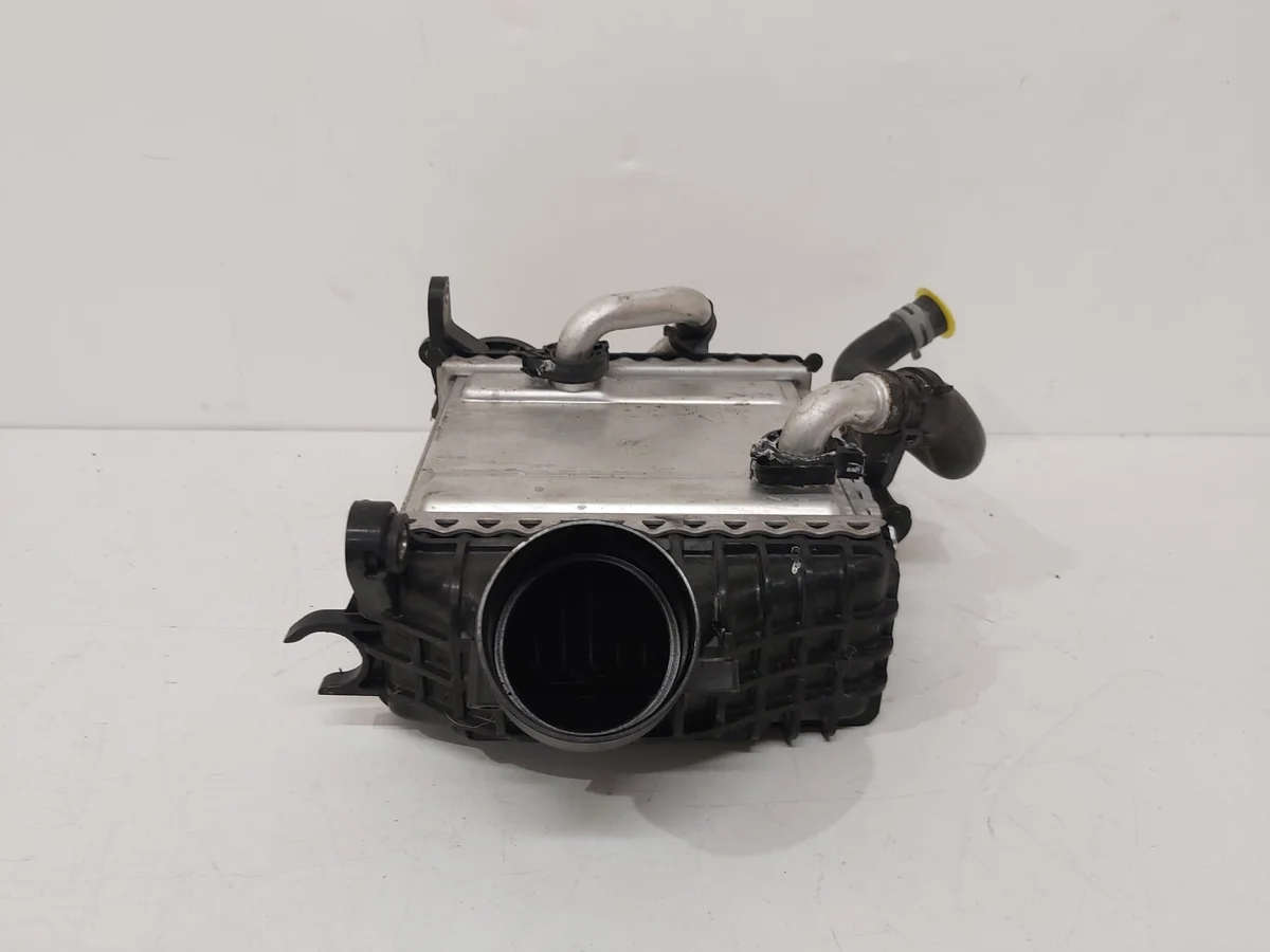 Intercooler Mercedes A6540901500 Usato image 7