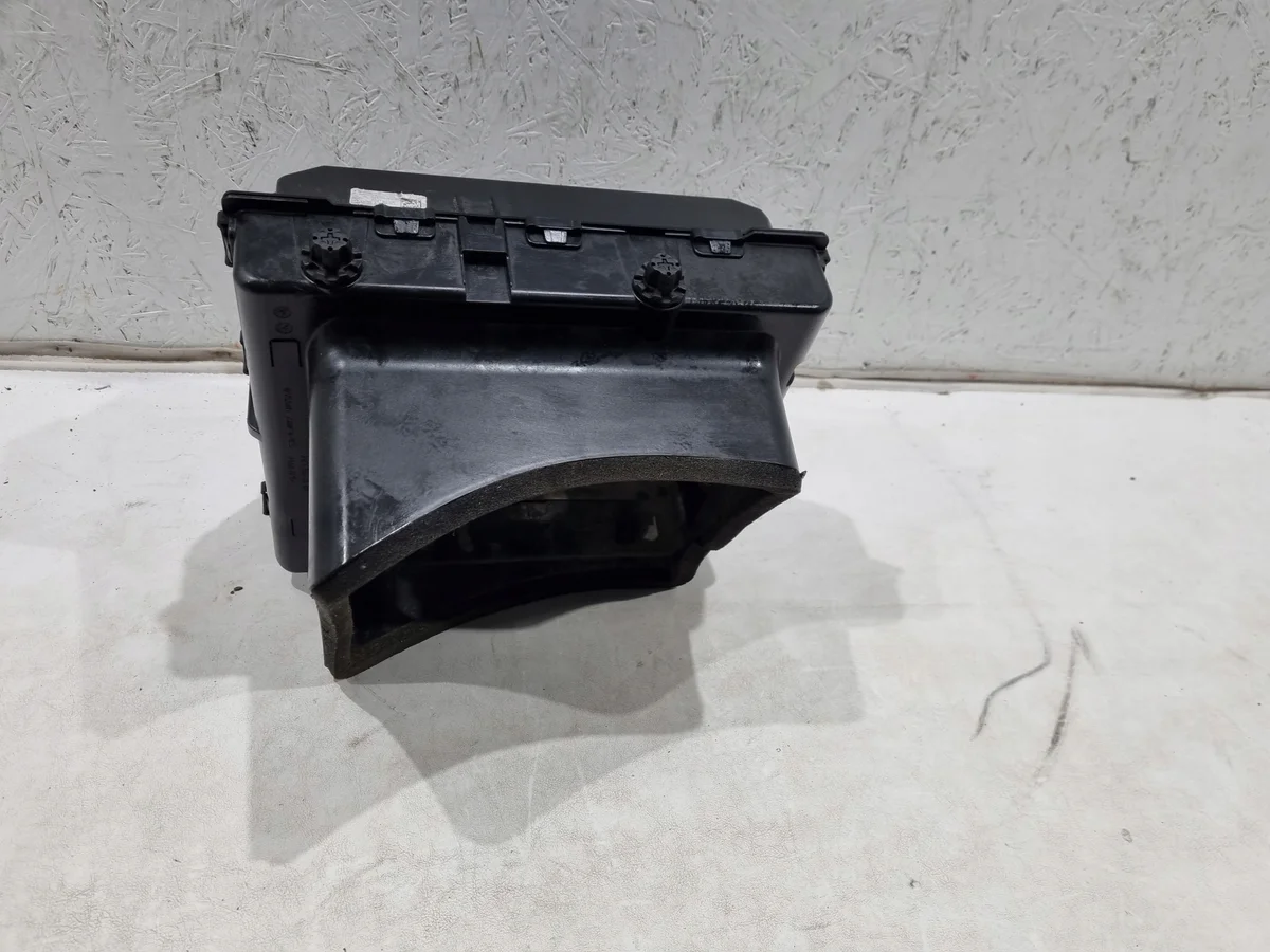 Behuizing Radiator Mercedes W167 A1675006200 image 3