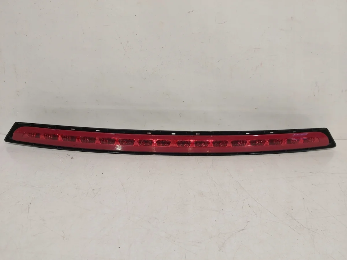 Tredje bromsljus Mercedes-Benz A1729065500