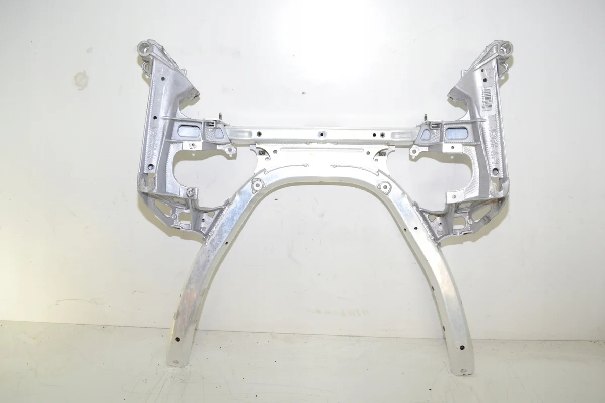 BMW E60 E61 Voorwielophanging Balk Gebruikt