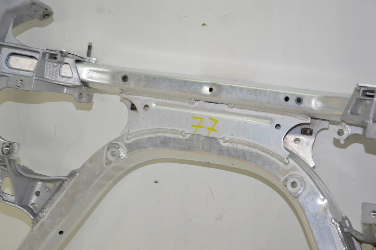 BMW E60 E61 Sospensione Anteriore Telaio 6759462 image 3
