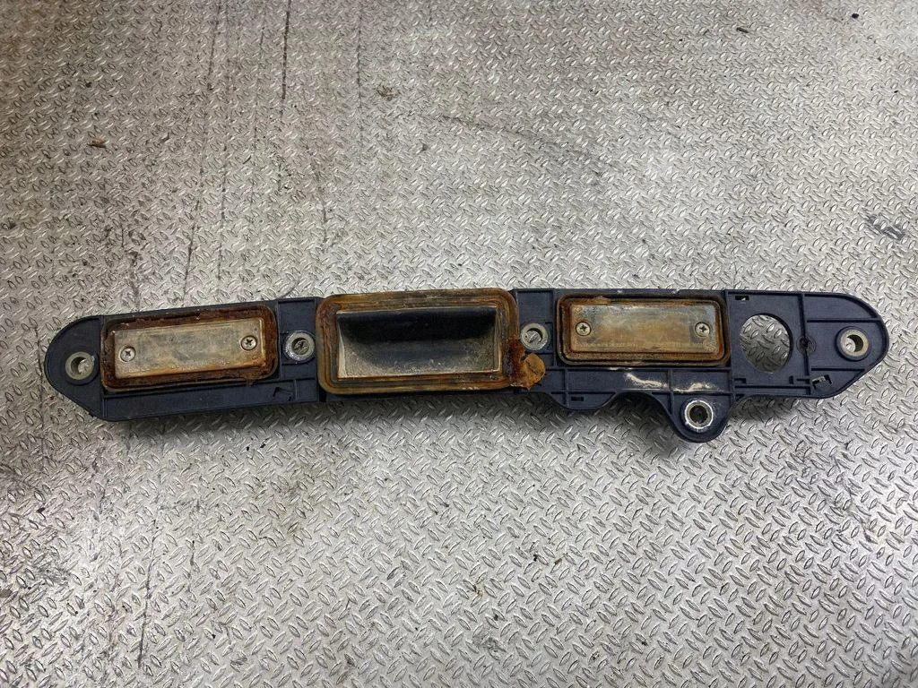 VW Touran I Blende Griff Klappe 1T0827574B