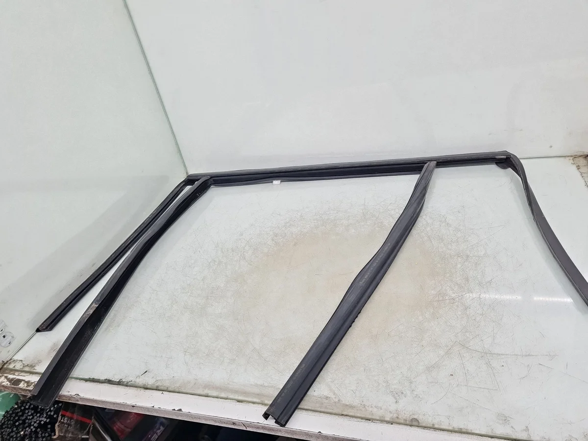 BMW X5 G05 2020 Achterruitlijst 16506310