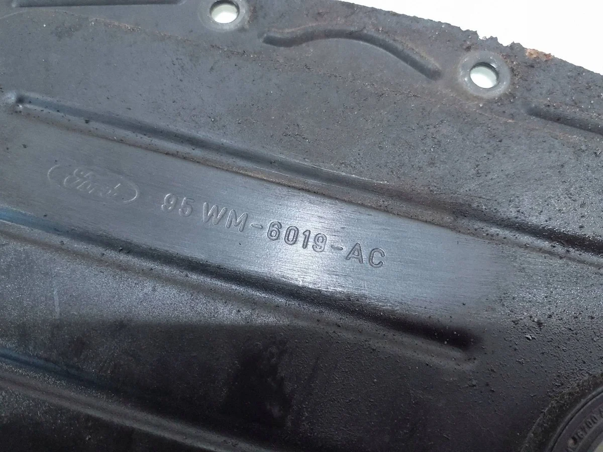 Ford Galaxy 1999 Couvercle de distribution 95WM6019AC image 3