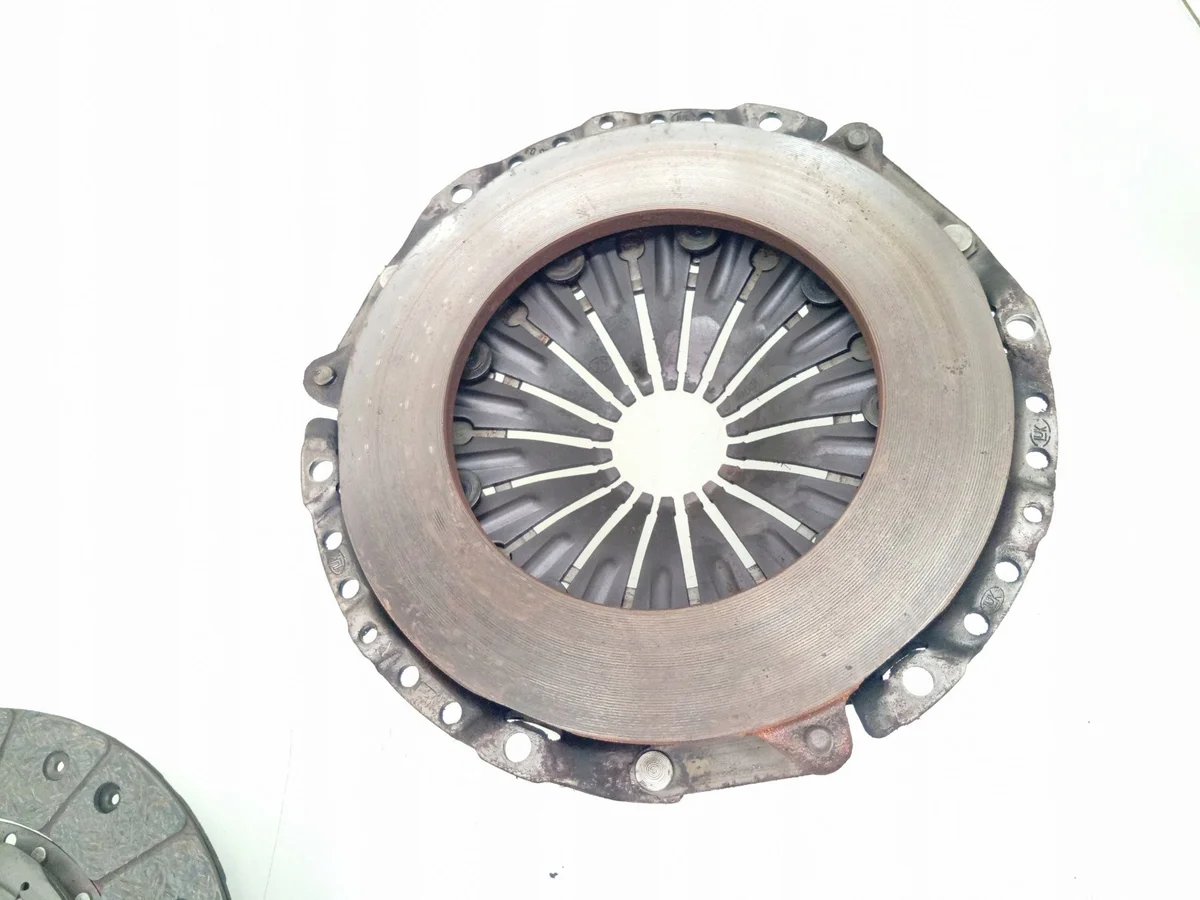 Audi A6 S6 C6 4F kytkinpaketti 06E105266 image 6