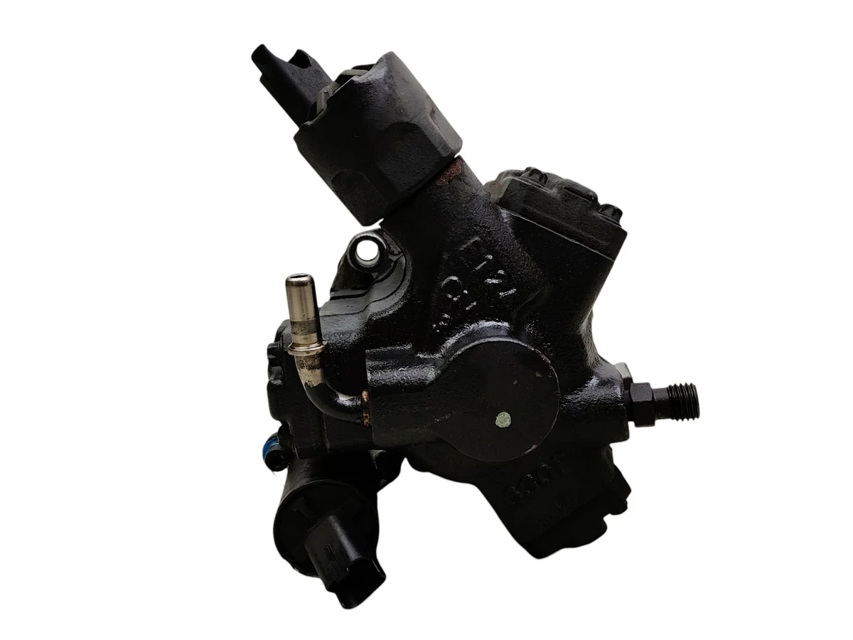 Polttoainepumppu Volvo C30 S40 V50 2.0 D image 3