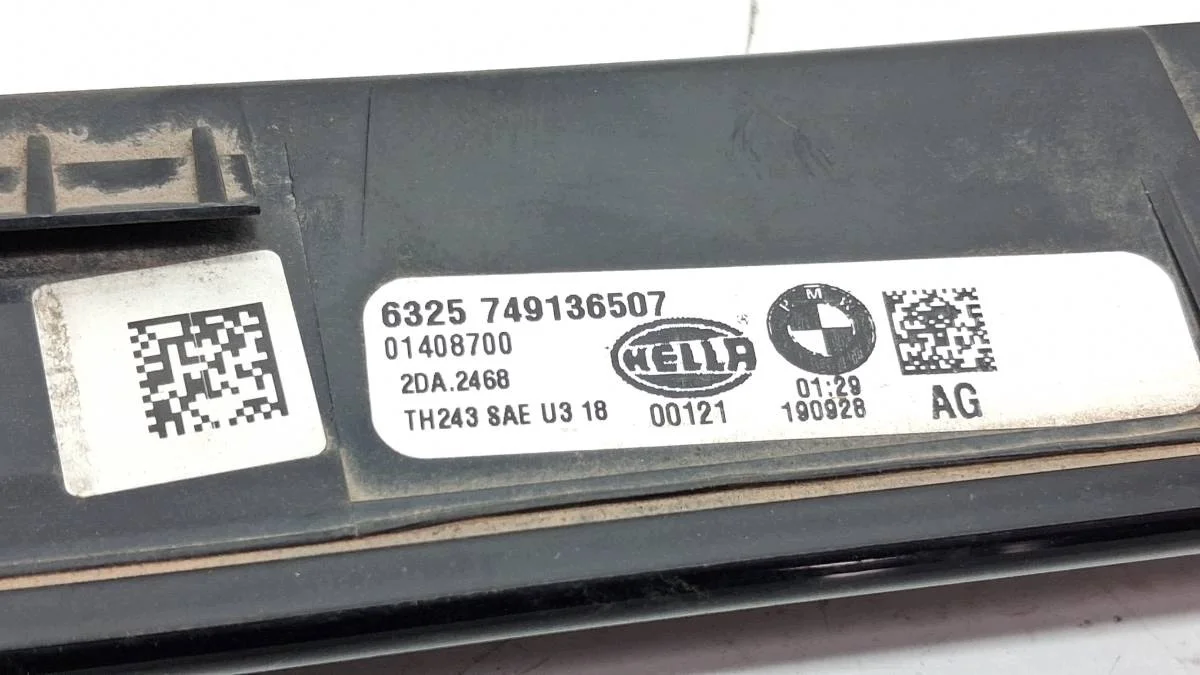 3ª Luz de Freio BMW X7 G07 7491365 image 5