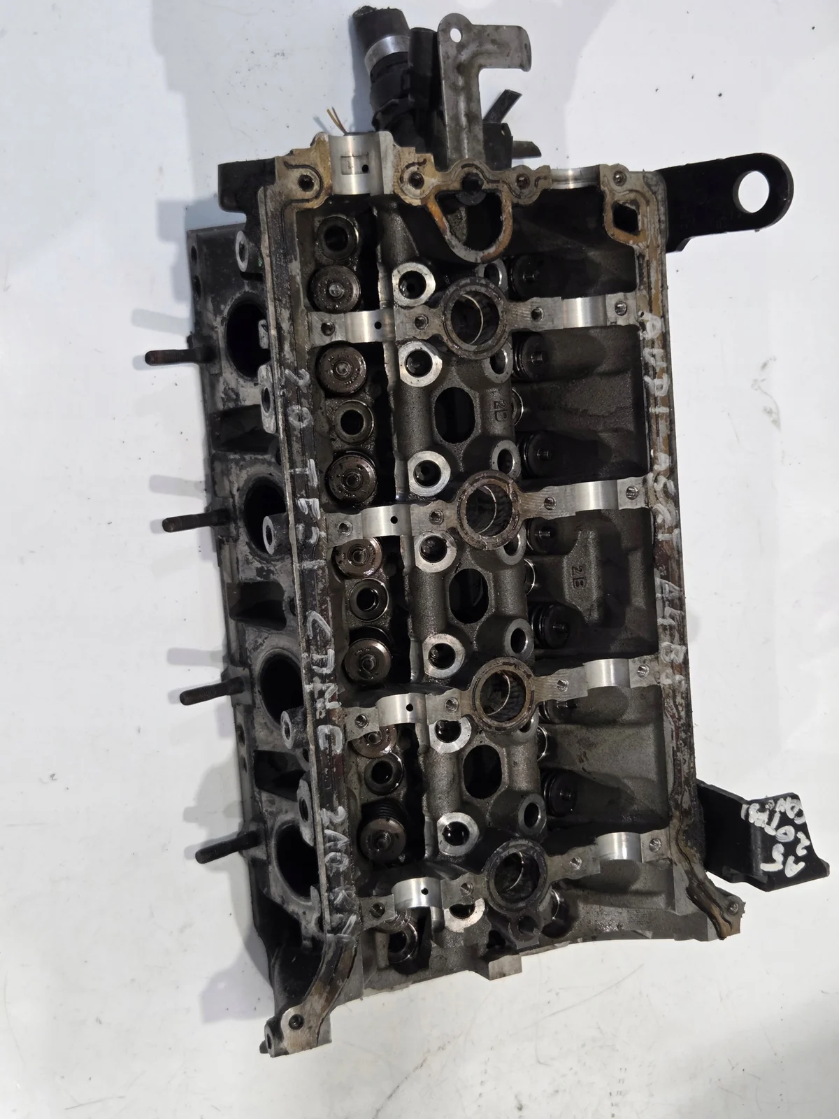 Audi A5 8T 2.0 TFSI CDNC cylinderhuvud