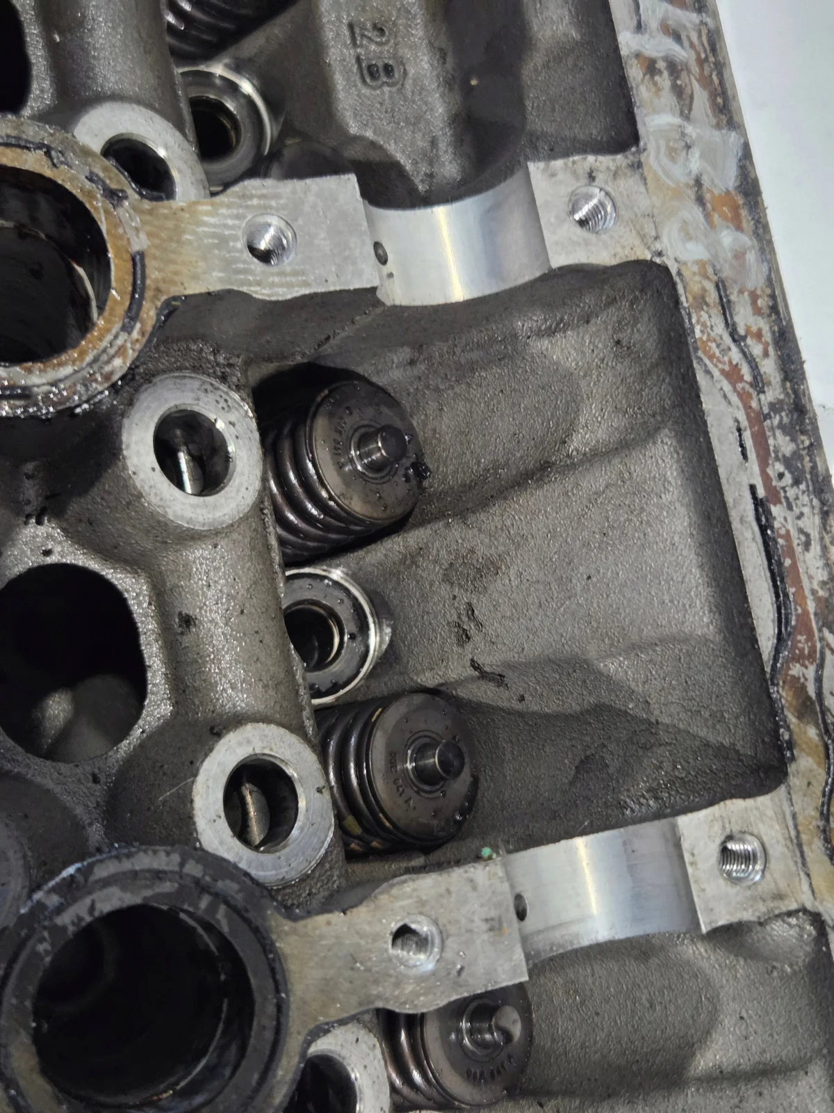 Audi A5 A4 B8 2.0 TFSI CDNC Culata Usada image 5