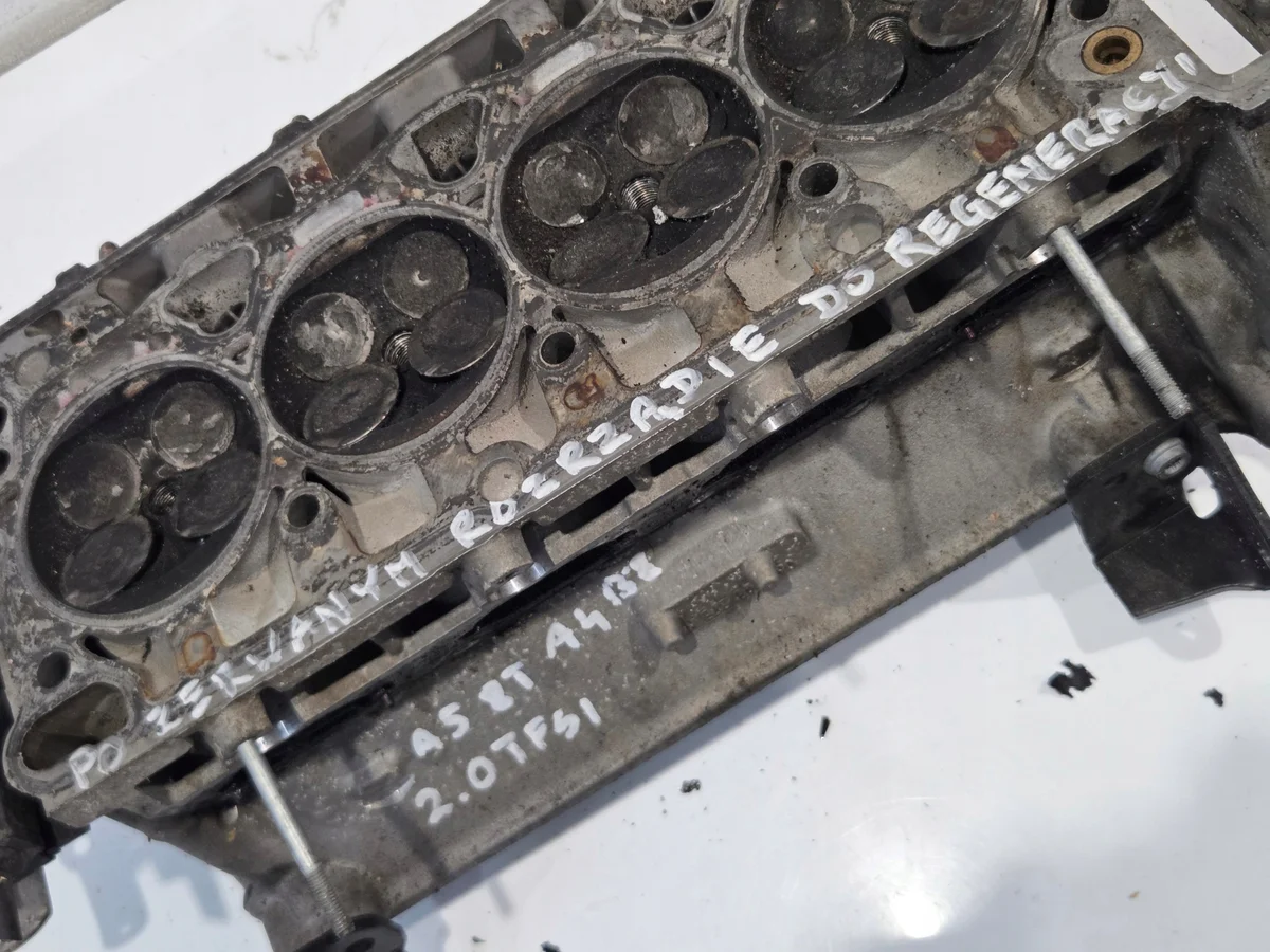 Audi A5 A4 B8 2.0 TFSI CDNC Culata Usada image 9