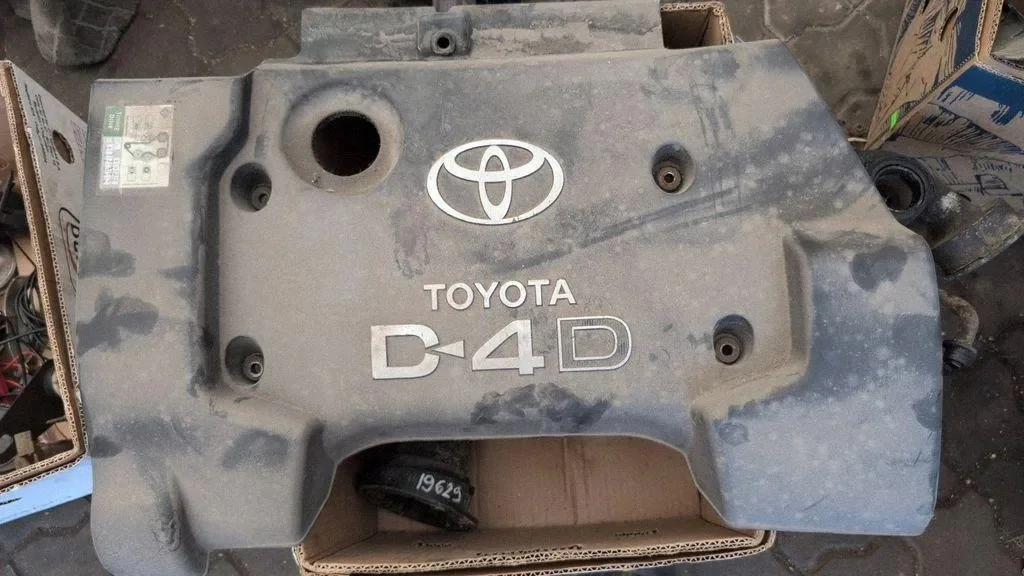 Motorabdeckung Toyota Corolla Verso 126110G020