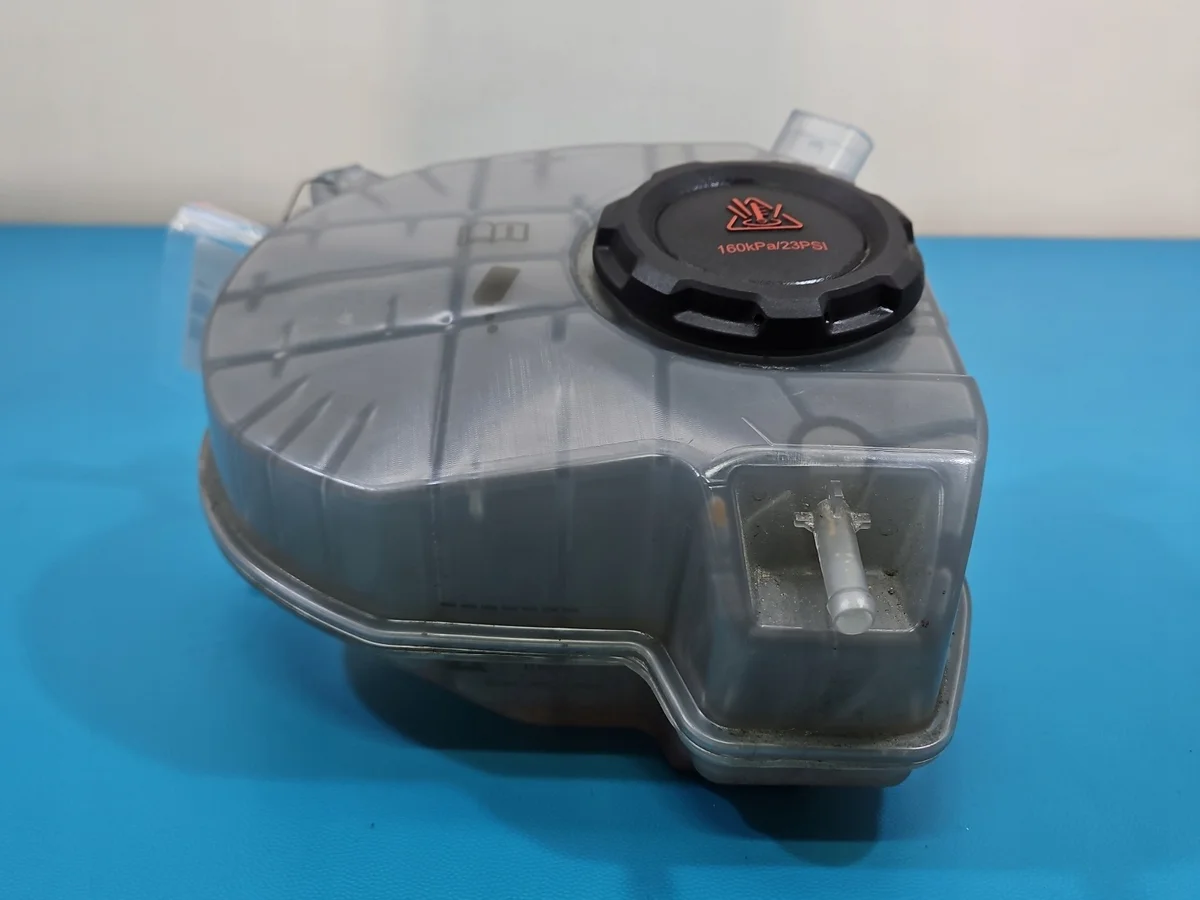 Ausgleichsbehälter Seat Ateca 1.5 TSI image 3