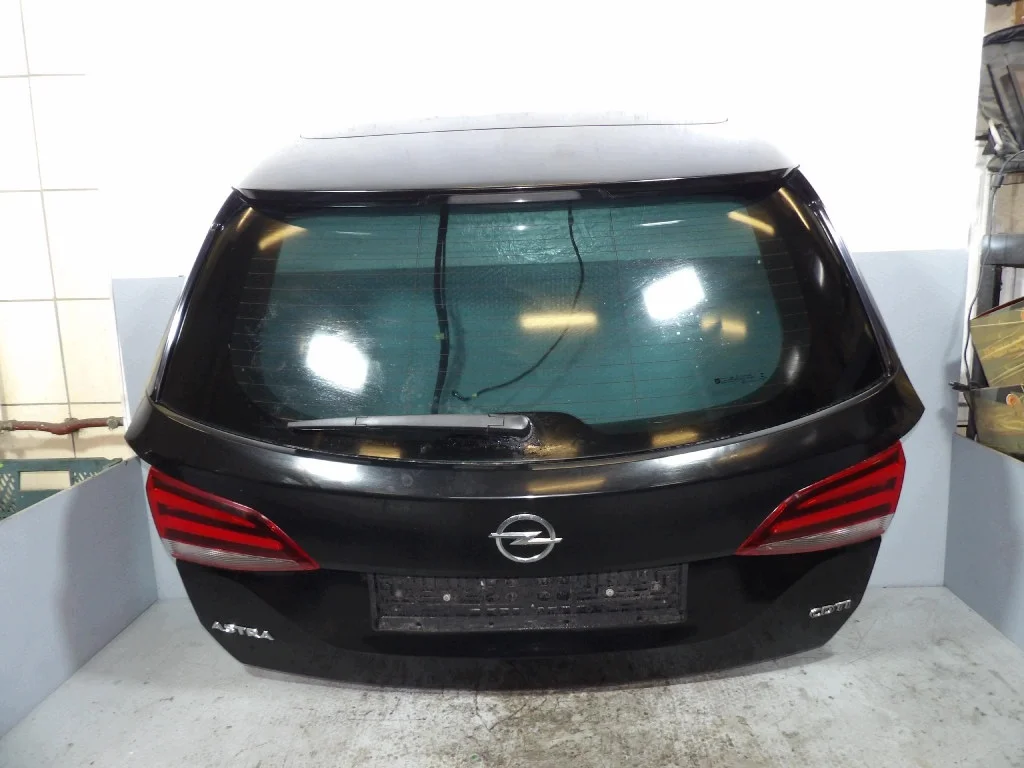 Opel Astra K Kombi Baklucka D-73157-