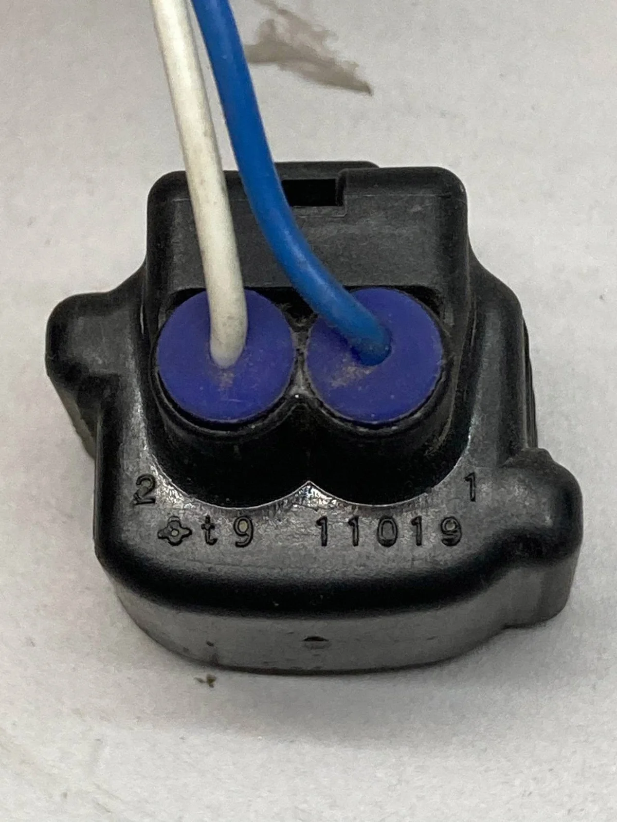 Peugeot 308 T9 2019 Conector ISO Rádio 1911019 image 3
