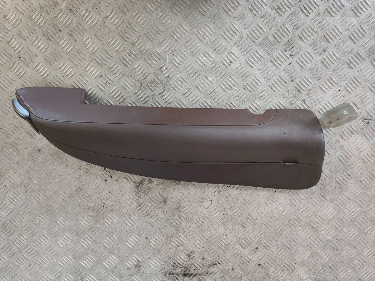 VW Passat B7 Seitenverkleidung Airbag rechts hinten