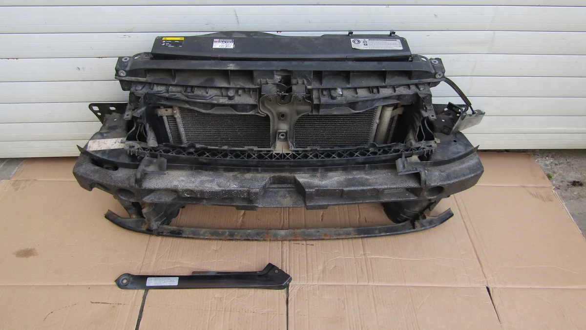VW Golf 7 etupaneeli 1.6 TDI, käytetty