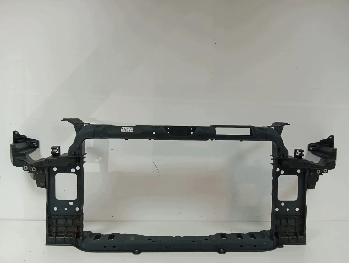 Hyundai i30 II etupalkki 64166-A6000