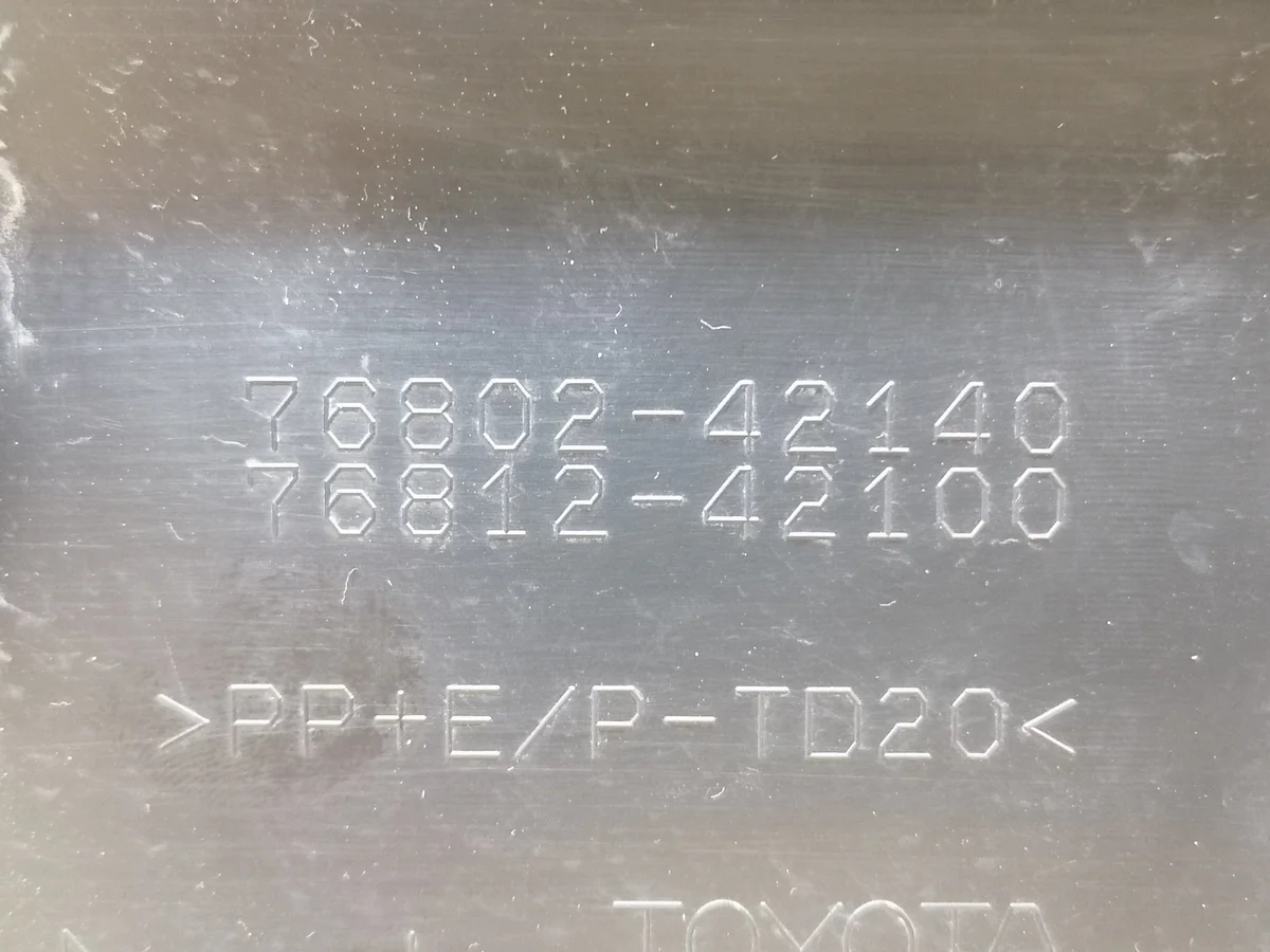 Moldura Maletero Toyota RAV4 V 2019- Usado image 6