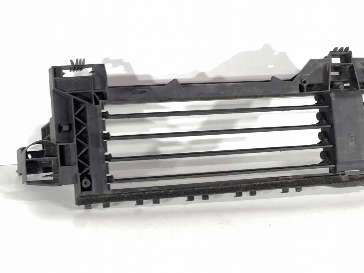 Mercedes W177 Luftjalusi, OEM A1778850003 image 3