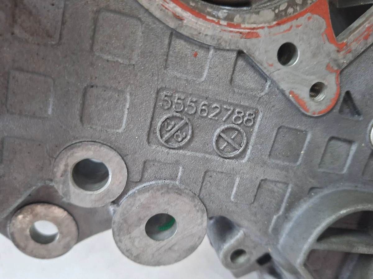 Oliepomp Opel Corsa D E 1.4 16V S27657412 image 4