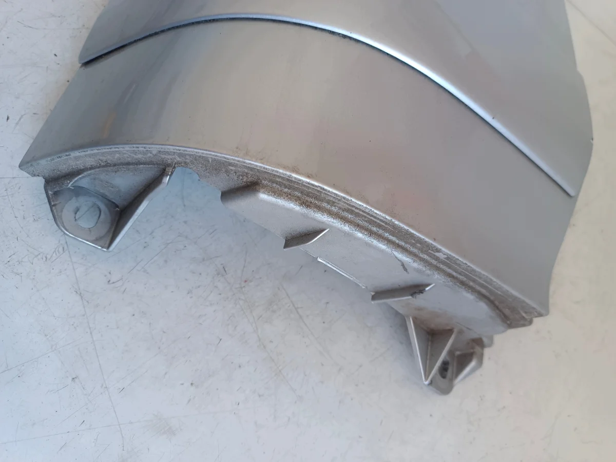 VW Multivan T5 Bumper Corner Right 7H0807322C image 5